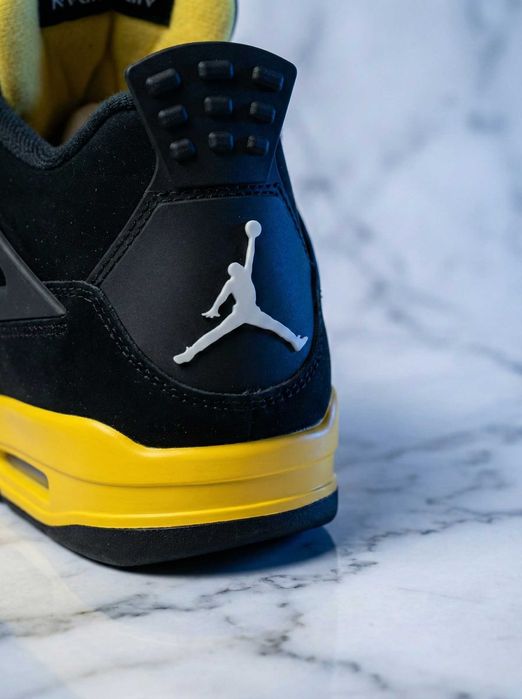 Jordan 4 Yellow Thunder - 40 Номер (Чисто Нови)
