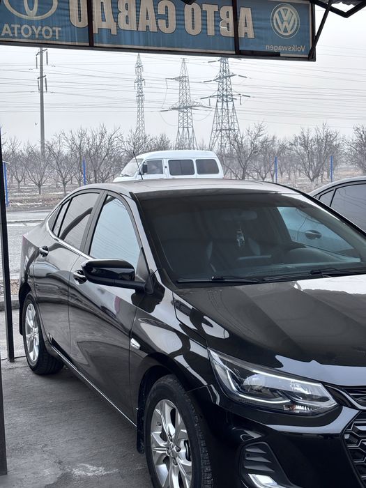 Onix premier 6 позиция