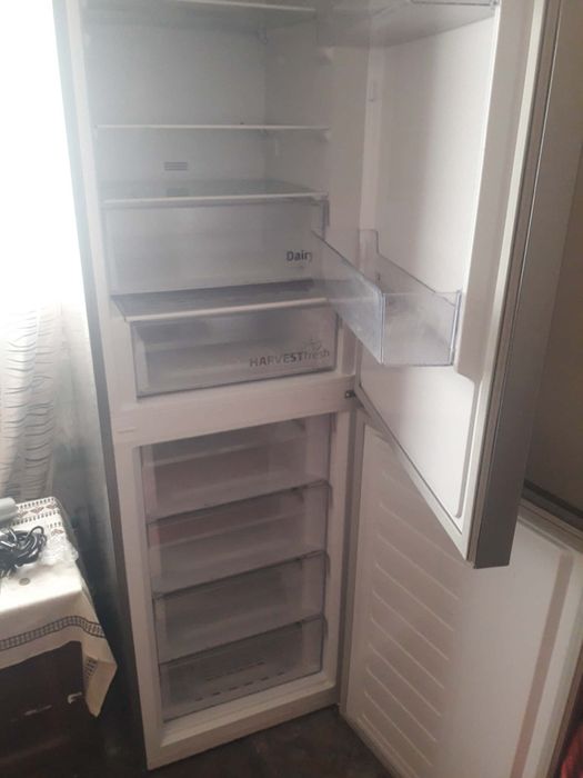 2 frigidere în stare buna