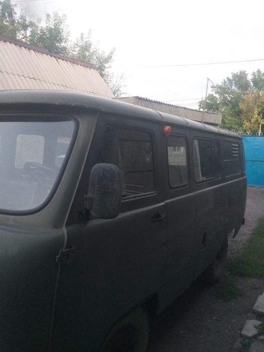 Продам УАЗ буханку