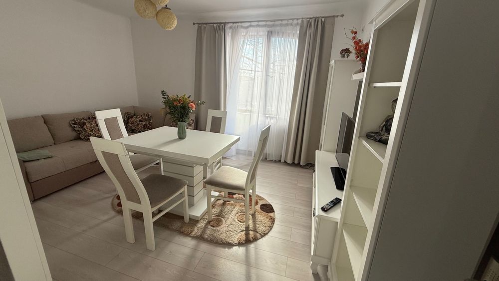 Vanzare Apartament 2 camere decomandat  Ultracentral Primaria Ploiesti