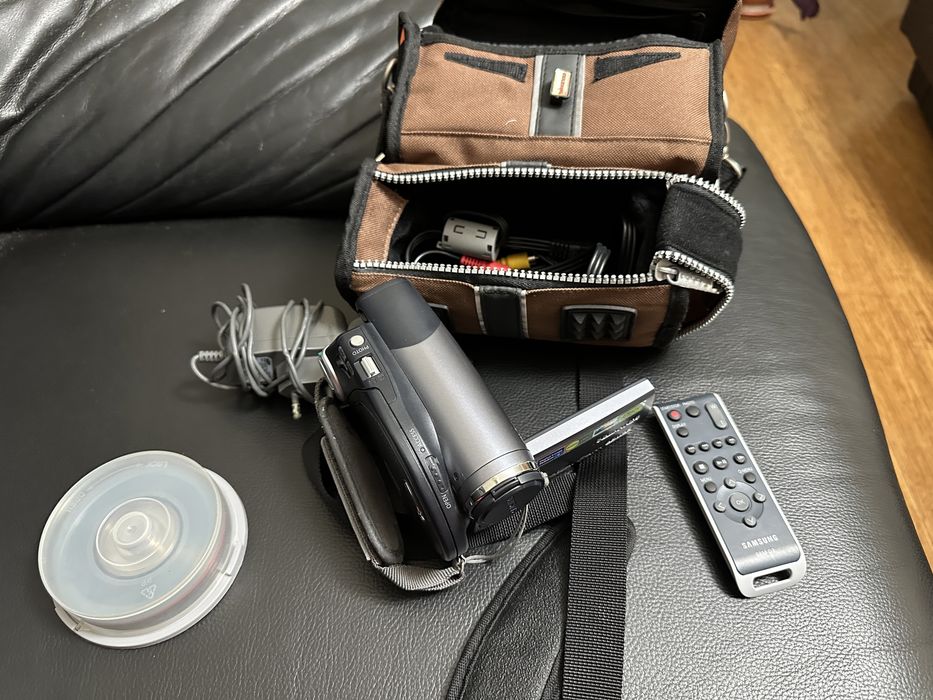 Camera video Samsung 34 Xoptical zoom Digital 1200X