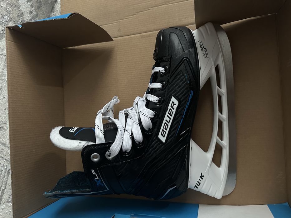 Bauer XLP хоккейные черный синний