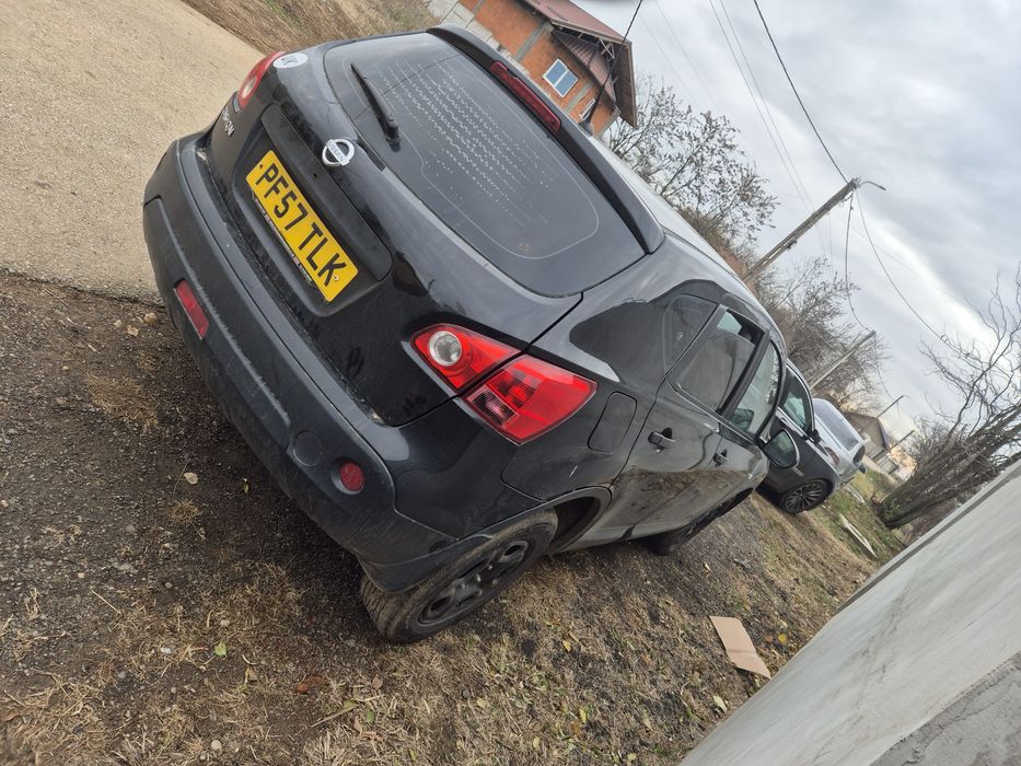 Dezmembrez nissan qashqai  motorizării 1.6 benzina , 1.5 și 2.0 dci