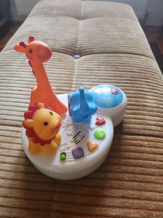 Бебешка нощна лампа с прожекционен ефект