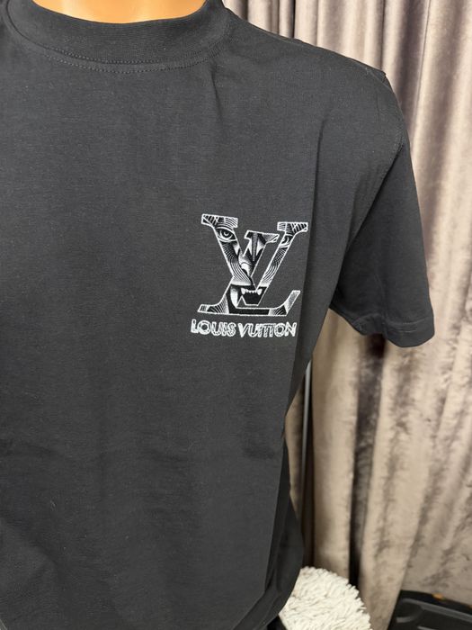 Compleu Louis Vuitton de barbat tricou plus pantalon scurt S M L XL 2XL