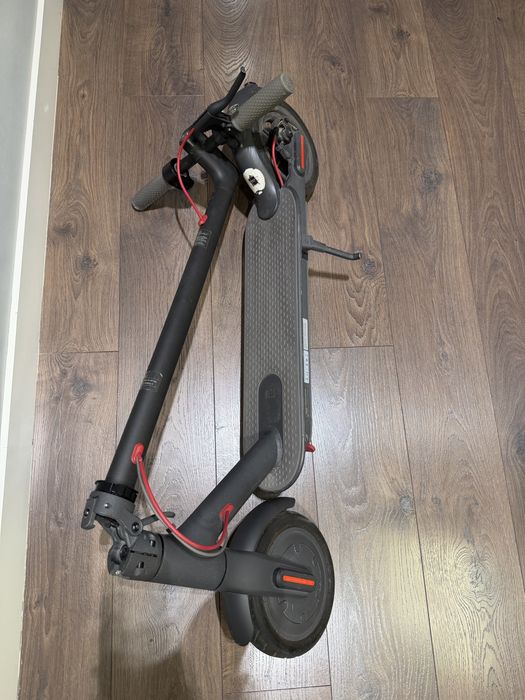 Электросамокат Xiaomi Mi Electric Scooter M365