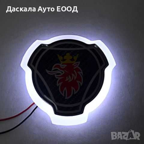 Огледална табела Scania карбон с червен грифин външна за решетка 12-24V , 2 цвята