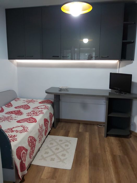 Apartament 2 camere - Central - etaj 1, 56mp, baie cu geam