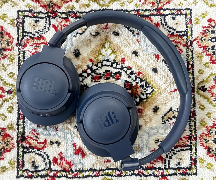 Наушники JBL TUNE 770NC