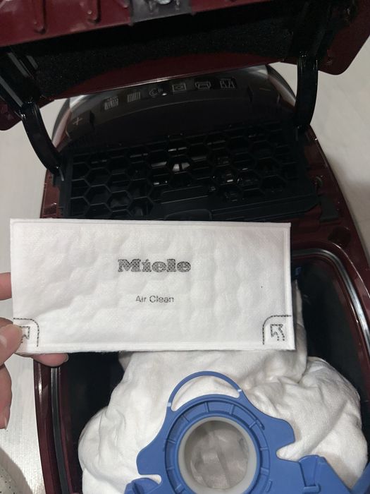 продам пылесос Miele