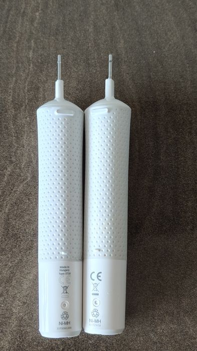 .Periuțe  electrice Braun Oral B model 3710.
