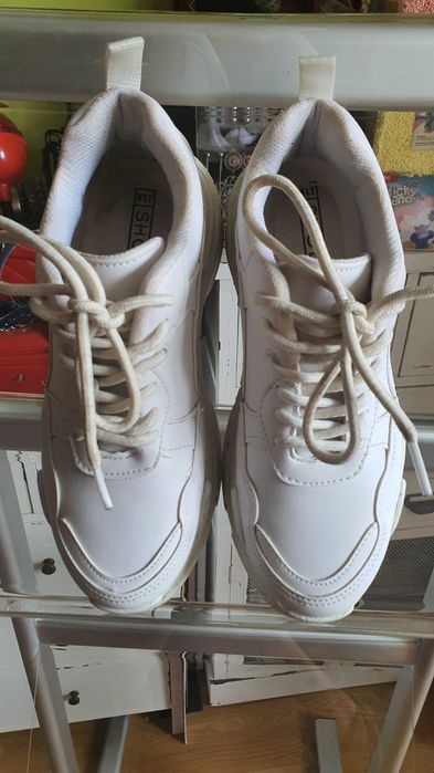 Adidasi albi talpa inalta de la NLY Shoes marimea 36