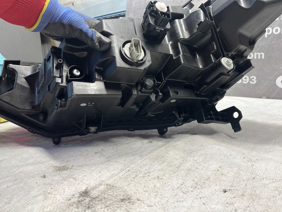 Фар Honda HR-V 21-