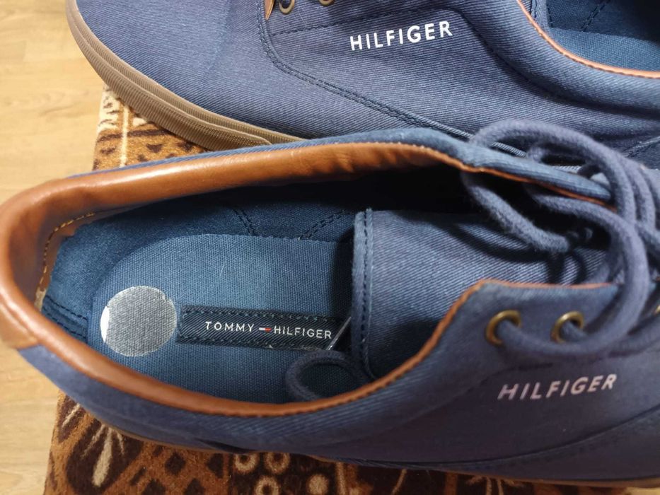 Adidasi Tommy Hilfinger nr 44