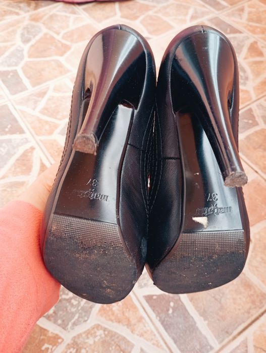 Черни дамски обувки Mat star с висок ток 37 р-р