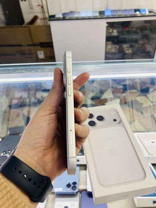 iPhone 17 Pro  256 gb silver 100%