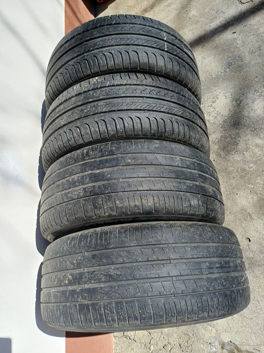 Vand 4 anvelope vara 225×50×17