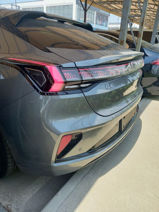 Zeekr 001 Y-SPORT 2025 DUAL mator (710 km)