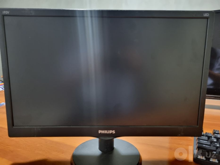Монитор Philips 193V5L (18.5 дюймов / VGA)