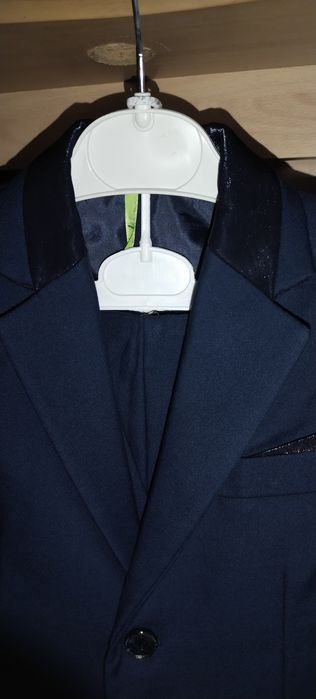 Продам костюм 4-ка. 8 тыс