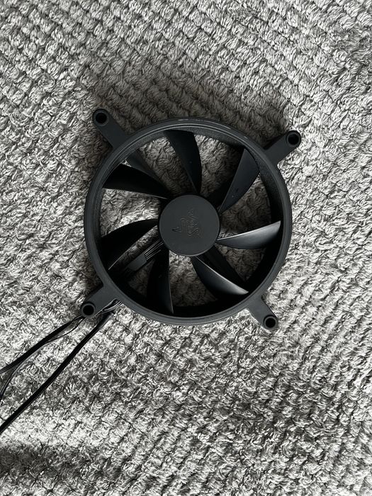 Вентилятор для ПК Razer Kunai Chroma 140mm