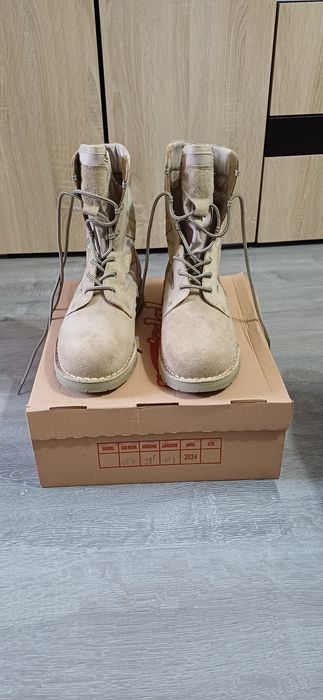 Bocanci militari vară