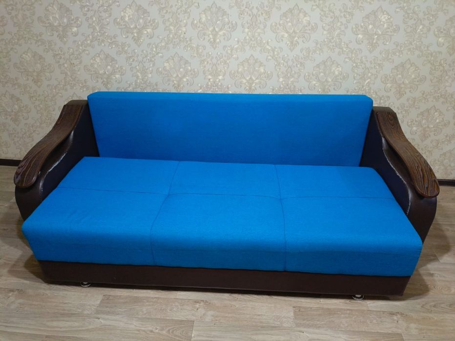 Продам бушний диван