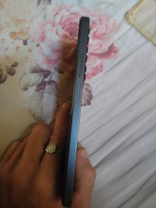 Realmi C65 6+12/128 идеал.