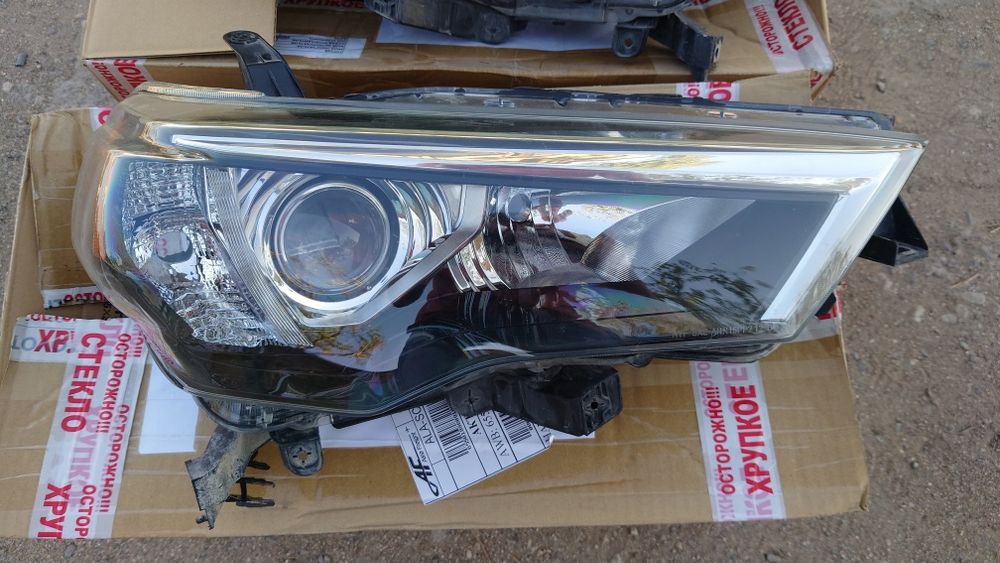 Фары Toyota 4Runner