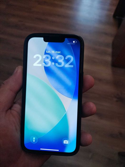 De vânzare iPhone 13 – 128GB, stare excelentă!