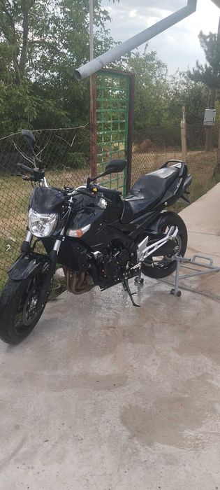 Suzuki Gsr 600i 2011g