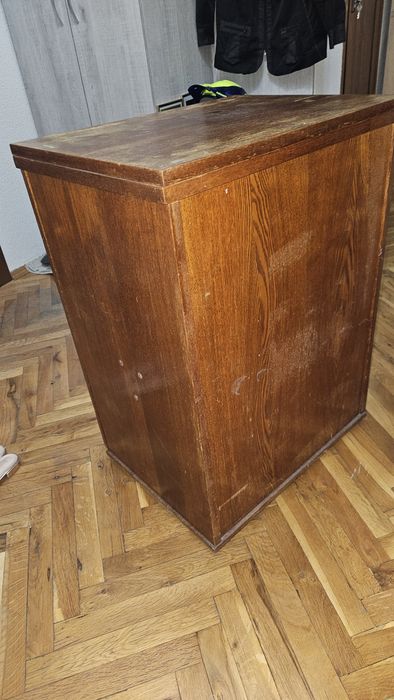 Старо модна шевна машина