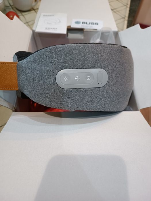 Продам массажёр для шеи.