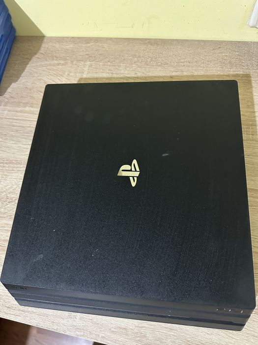Ps4 pro.