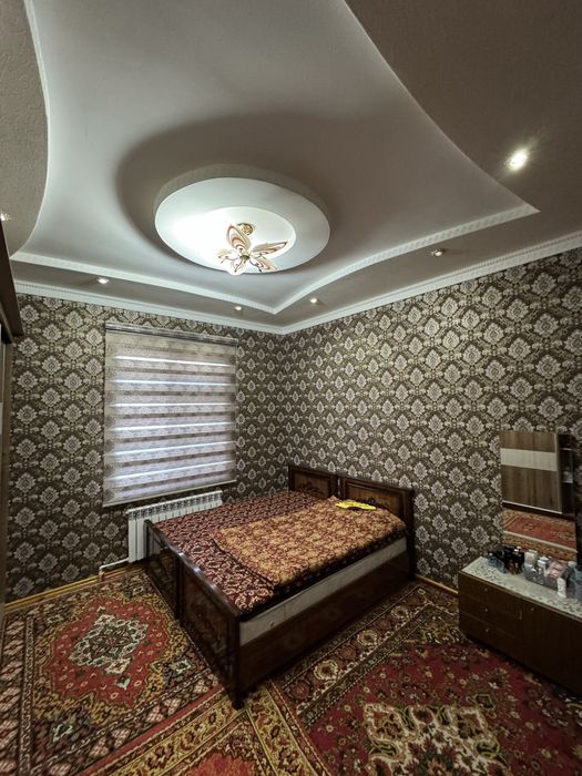 Urganch 9ni oxirida xovli joy ayrim jihozlari bilan sotiladi