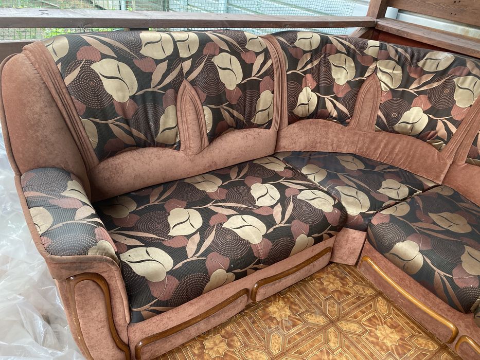 Продам диван раскладной и кресло