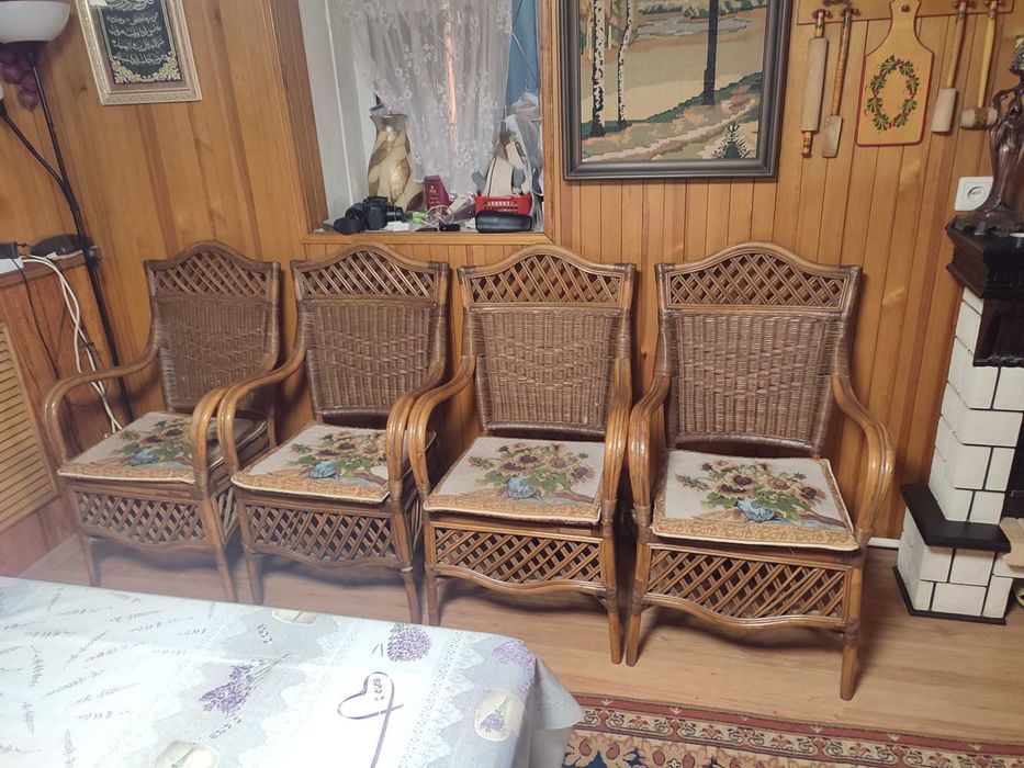 Натуральные ротанговые кресла