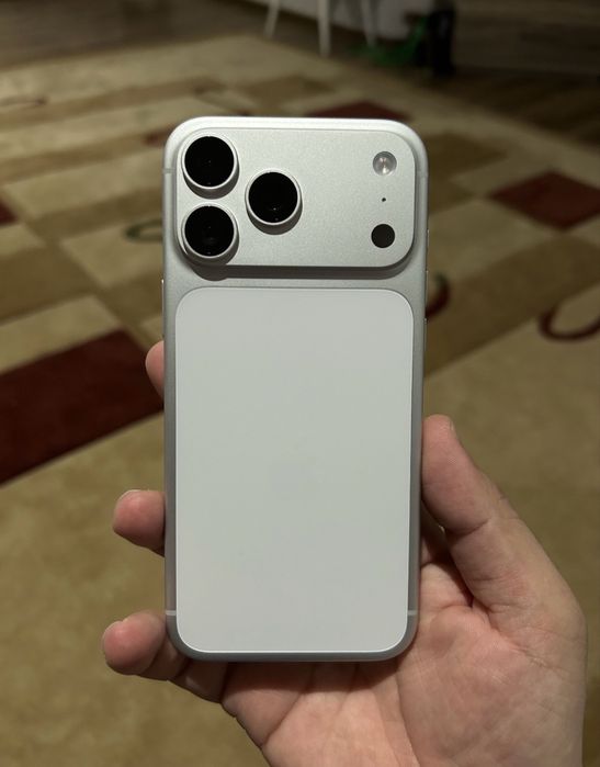 Iphone 17 pro max 70 skl
