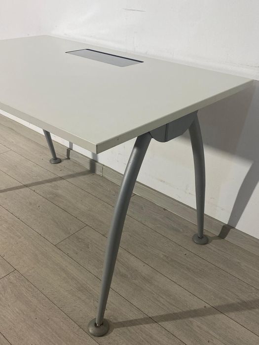 6 Buc. Birou 120X75 cm; Masă de Lucru cu Structură Metalică F. Solidă