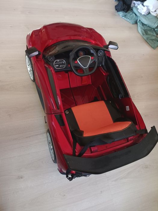 Продам детскую машину