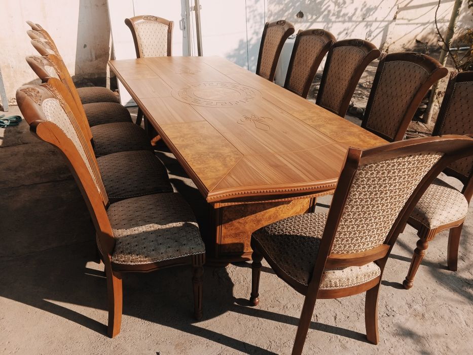 Стол стул фабричный  сотилали