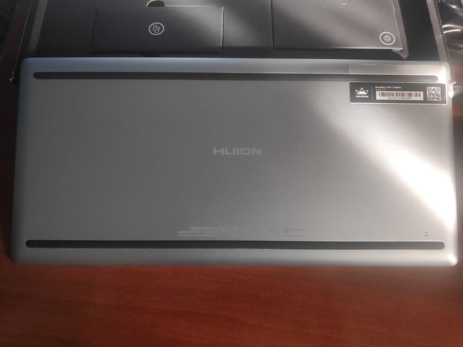 Графический планшет Huion INSPIROY G10T.