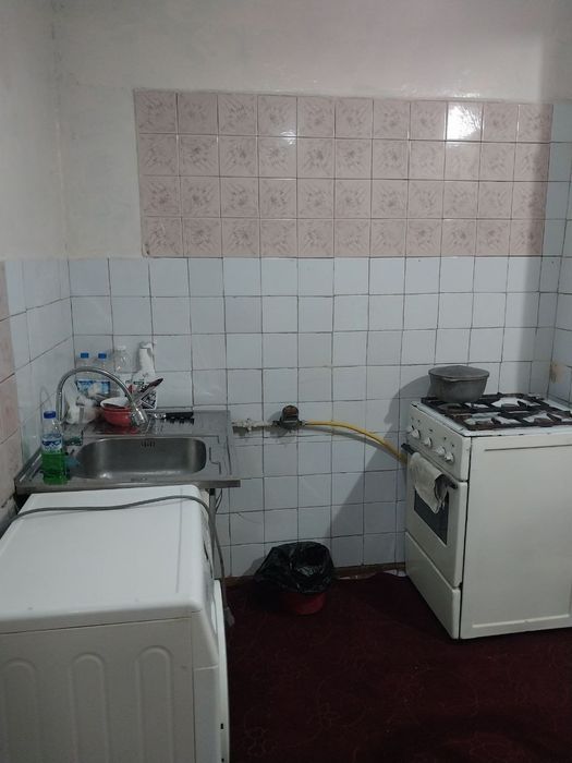 Срочно Продам квартиру Чиланзар Метро  16 квартал 2х комнатная