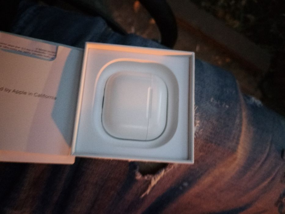 Vând AirPods în stare excelenta