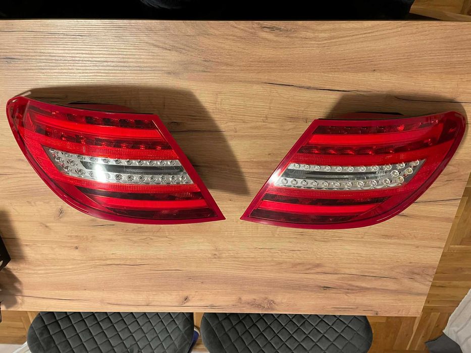 2 броя Стопове за Mercedes W204 C-class