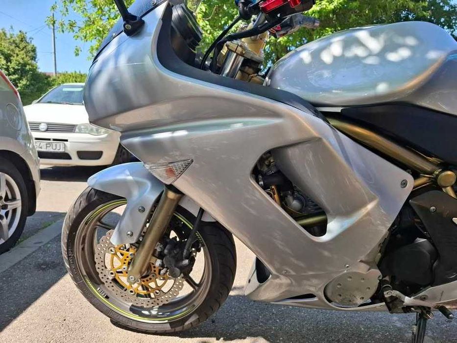 Vând Kawasaki ER-6F 2006 – 42.000 km