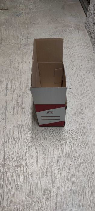Set de 10 cutii noi pentru contabilitate, arhivare, depozitare, colete etc. Dimensiuni 345 x 255 x 165 mm (L x l x h)