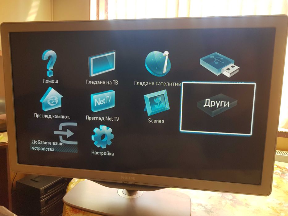 Продавам 40 инча телевизор Philips