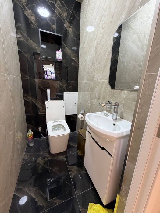 Продаётся трёхкомнатная в ЖК Машхади Резиденц ( Риезий )